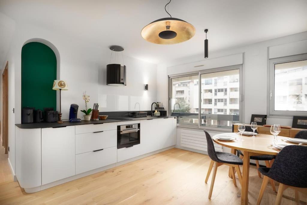 Appartement Standing -T3- Centre Écully Eksteriør bilde